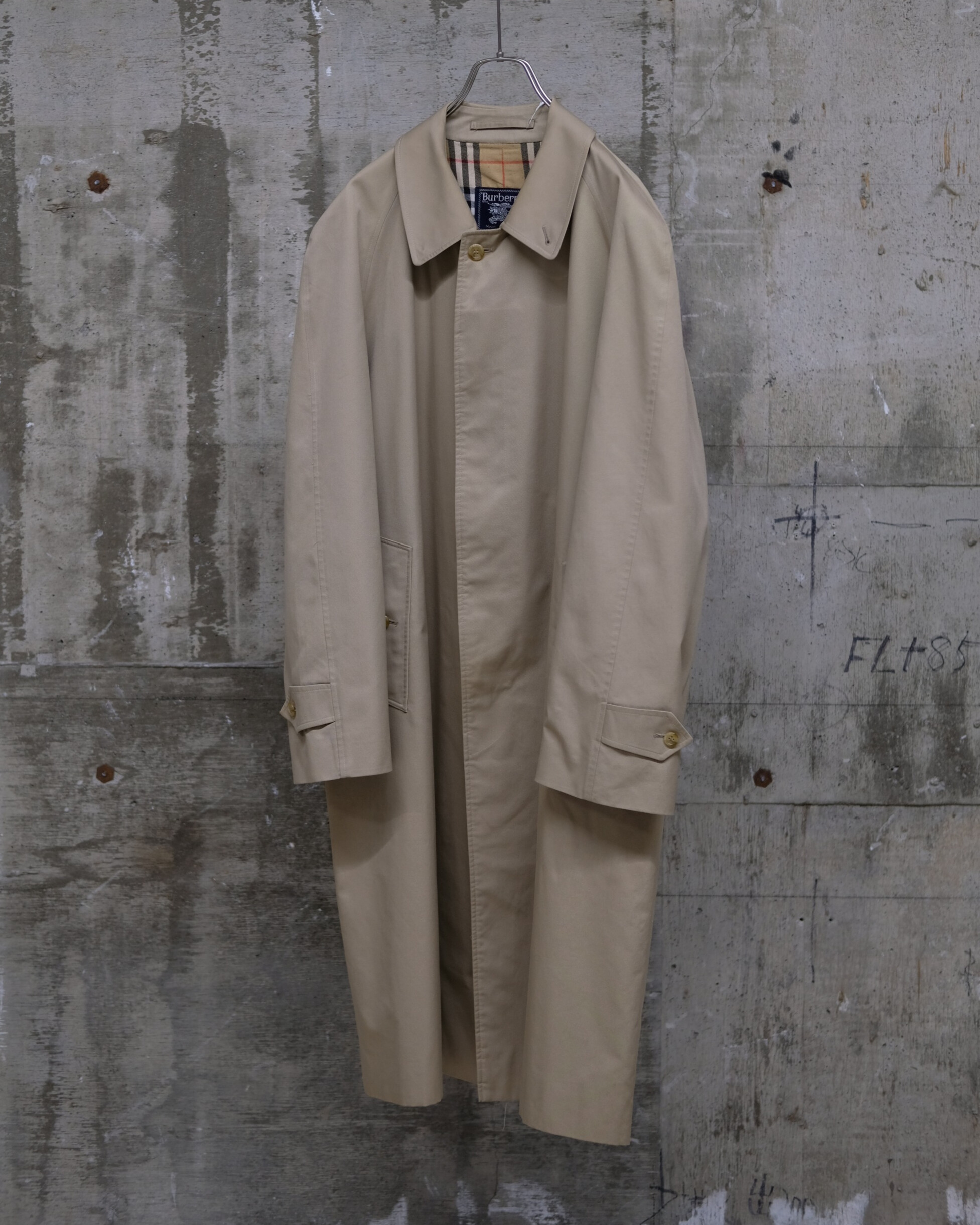 70-80's Burberry Balmacaan Coat